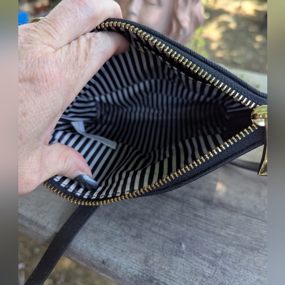 EUC 🌟 KATE SPADE 🌟 nylon & leather SWING PACK CROSSBODY PURSE 🖤 Black/Gold 💋 - Picture 11 of 11